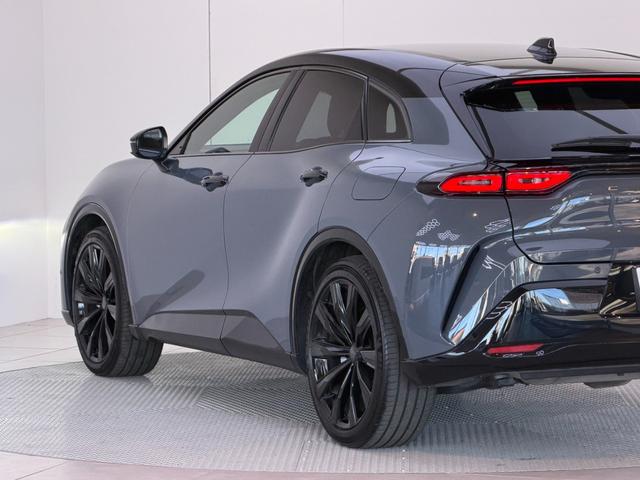 クラウンスポーツ Ｚ　【内装ブラウン】１２．３インチコネクトナビ　パノラミックビューモニター　ブラインドスポットモニター　シートエアコン＆シートヒーター　寒冷地　レーダークルーズコントロール　パワーバックドア　純正２１ＡＷ（32枚目）