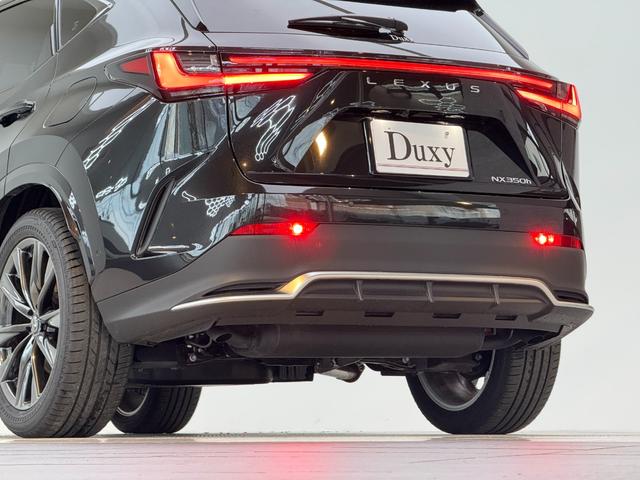 ＮＸ ＮＸ３５０ｈ　Ｆスポーツ　【内装ヘーゼル＆ハイブリッド車】　　１４インチコネクトナビ　パノラマルーフ　デジタルインナーミラー　オレンジキャリパー　寒冷地仕様　パノラミックビューモニター　ブラインドスポットモニター　純正２０ＡＷ（26枚目）