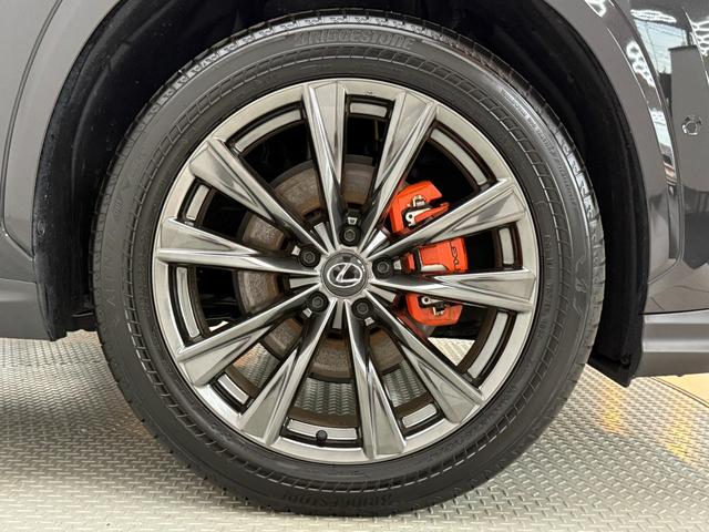 ＮＸ ＮＸ３５０ｈ　Ｆスポーツ　【内装ヘーゼル＆ハイブリッド車】　　１４インチコネクトナビ　パノラマルーフ　デジタルインナーミラー　オレンジキャリパー　寒冷地仕様　パノラミックビューモニター　ブラインドスポットモニター　純正２０ＡＷ（33枚目）