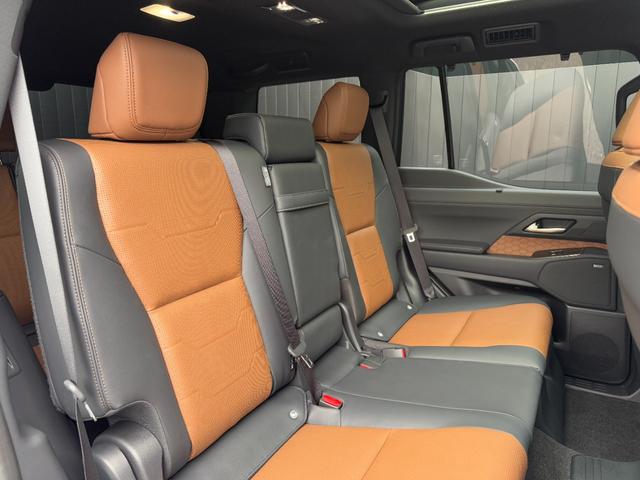 ＧＸ ＧＸ５５０　バージョンＬ　【マークレビンソン付】　内装ブラウン　デジタルインナーミラー　ドライブレコーダー　１４インチコネクトナビ　パノラマルーフ　クールボックス　ＰＶＭ　ＢＳＭ　ヒッチメンバー　パワーバックドア　純正２２ＡＷ（42枚目）