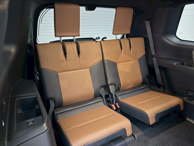 ＧＸ ＧＸ５５０　バージョンＬ　【ＭＯＤＥＬＬＩＳＴＡエアロ付き！】　内装ブラウン　１４インチコネクトナビ　パノラマルーフ　デジタルインナーミラー　前後ドラレコ　クールボックス　置くだけ充電　ＰＶＭ　ＢＳＭ　ＨＤＭＩ　　純正２２ＡＷ（45枚目）