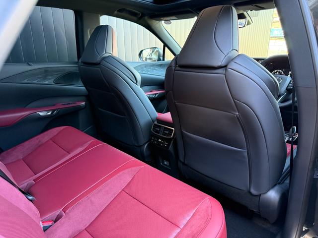 ＲＸ ＲＸ３５０　Ｆスポーツ　【改モデル】　内装レッド　　１４インチコネクトナビ　パノラマルーフ　デジタルインナーミラー　オレンジキャリパー　チームメイト　パノラミックビューモニター　ブラインドスポットモニター　純正２１インチＡＷ（47枚目）