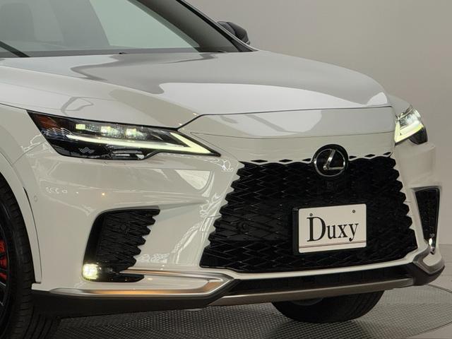 RX RX350 Fスポーツ 【改良後モデル!】 内装レッド 14型コネクトナビ パノラマルーフ 輻射ヒータ デジタルインナーミラー オレンジキャリパー 12.3TFTメーター 寒冷地 ドラレコ 置充電 ルーフレール 純正21AW(17枚目)