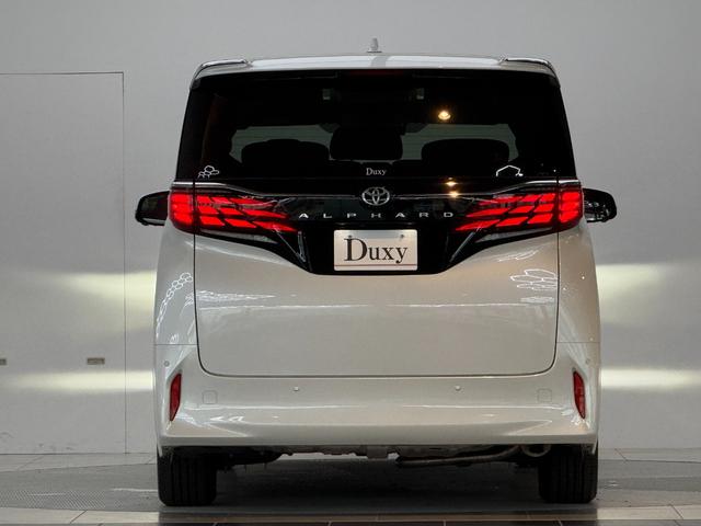 アルファード Ｚ　【ユニバーサルステップ付】　１４型コネクトナビ　左右独立ムーンルーフ　デジタルミラー　トヨタチームメイト　パノラミックビューモニター　ブラインドスポットモニター　シートヒーター＆クーラー　純正１８ＡＷ（5枚目）