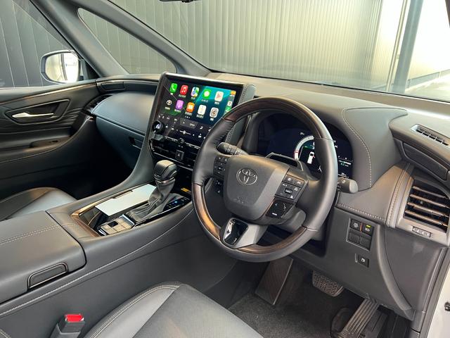 アルファード Ｚ　【ユニバーサルステップ付】　１４型コネクトナビ　左右独立ムーンルーフ　デジタルミラー　トヨタチームメイト　パノラミックビューモニター　ブラインドスポットモニター　シートヒーター＆クーラー　純正１８ＡＷ（37枚目）