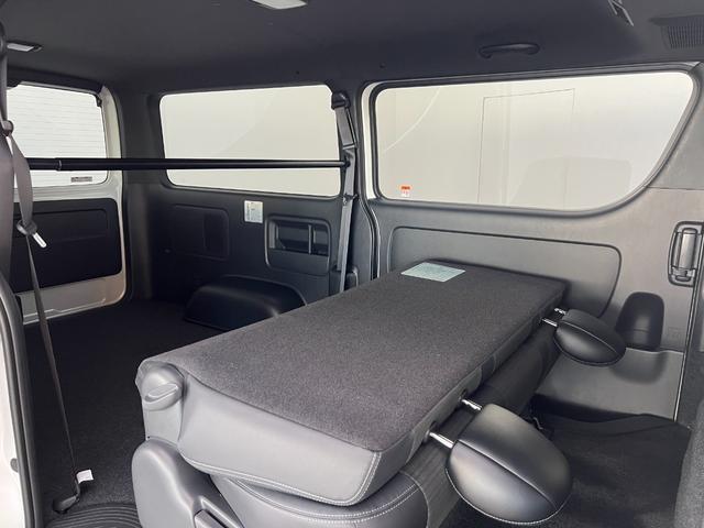 ハイエースバン ロングスーパーＧＬ　ダークプライムＳ　【ディーゼル車】デジタルインナーミラー　パノラミックビューモニター対応　両側電動パワースライドドア　ＬＥＤヘッドライト　ＡＣ１００Ｖ　プッシュスタート　２０ｔｈ記念スカッフプレート　オプション１５ＡＷ（39枚目）