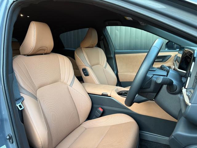 クラウンスポーツ Z 【内装ブラウン】12.3インチコネクトナビ パノラミックビューモニター ブラインドスポットモニター シートエアコン&シートヒーター 寒冷地 レーダークルーズコントロール パワーバックドア 純正21AW(37枚目)