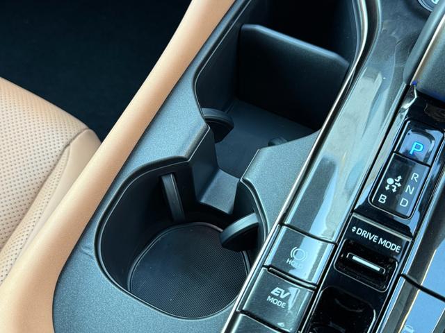 クラウンスポーツ Z 【内装ブラウン】12.3インチコネクトナビ パノラミックビューモニター ブラインドスポットモニター シートエアコン&シートヒーター 寒冷地 レーダークルーズコントロール パワーバックドア 純正21AW(62枚目)