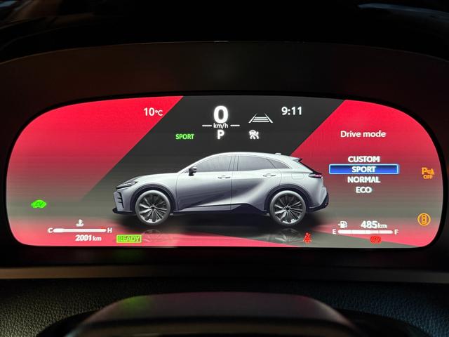 クラウンスポーツ Ｚ　【パノラマルーフ付】　１２．３型コネクトナビ　パノラミックビューモニター　ブラインドスポットモニター　デジタルインナーミラー　シートエアコン＆シートヒーター　ハンズフリーパワーバックドア　純正２１ＡＷ（43枚目）