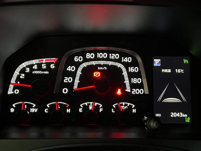 ランドクルーザー７０ ＡＸ　【純正ナビ付き】　丸目ヘッドライト　バックモニター内臓インナーミラー　電動デフロック　　背面タイヤ　リモコンキー　　ヒルスタートアシストコントロール　ダウンヒルスタートコントロール　純正１６インチＡＷ（48枚目）