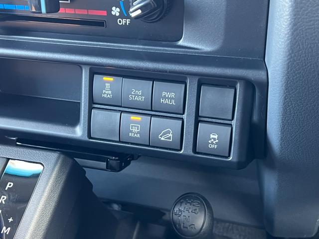 ランドクルーザー７０ ＡＸ　【純正ナビ付き】　丸目ヘッドライト　バックモニター内臓インナーミラー　電動デフロック　　背面タイヤ　リモコンキー　　ヒルスタートアシストコントロール　ダウンヒルスタートコントロール　純正１６インチＡＷ（59枚目）