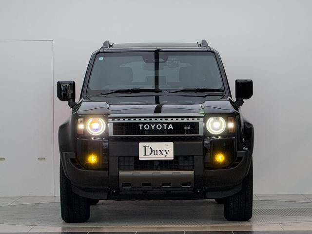 ランドクルーザー２５０ ＶＸ　【内装ブラック】　丸目ヘッドライト　１２．３インチコネクトナビ　トヨタチームメイト　デジタルミラー　ドライブレコーダー　サンルーフ　パノラミックビューモニター　ブラインドスポットモニター　純正１８ＡＷ（4枚目）