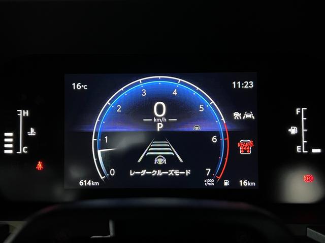 ランドクルーザー２５０ ＶＸ　【内装ブラック】　丸目ヘッドライト　１２．３インチコネクトナビ　トヨタチームメイト　デジタルミラー　ドライブレコーダー　サンルーフ　パノラミックビューモニター　ブラインドスポットモニター　純正１８ＡＷ（49枚目）