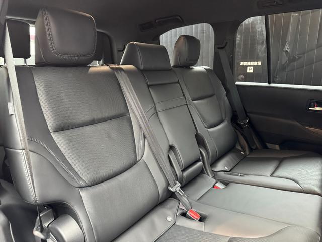 多様なシートアレンジで快適なドライブをお楽しみ下さい。