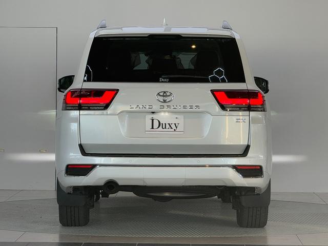 ランドクルーザー ＺＸ　【ディーゼル車】内装ベージュ　１２．３インチＪＢＬプレミアサウンド　サンルーフ　パノラミックビューモニター　寒冷地仕様　ブラインドスポットモニター　ＥＴＣ２．０　パワーバックドア　純正２０インチアルミ（5枚目）