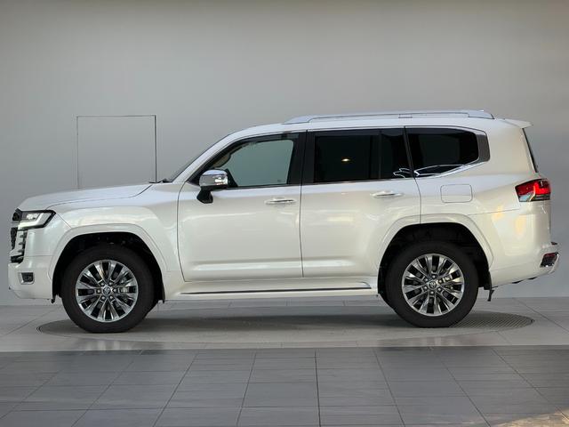 ランドクルーザー ＺＸ　【ディーゼル車】内装ベージュ　１２．３インチＪＢＬプレミアサウンド　サンルーフ　パノラミックビューモニター　寒冷地仕様　ブラインドスポットモニター　ＥＴＣ２．０　パワーバックドア　純正２０インチアルミ（6枚目）