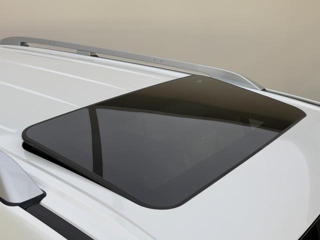 ランドクルーザー ＺＸ　【ディーゼル車】内装ベージュ　１２．３インチＪＢＬプレミアサウンド　サンルーフ　パノラミックビューモニター　寒冷地仕様　ブラインドスポットモニター　ＥＴＣ２．０　パワーバックドア　純正２０インチアルミ（24枚目）