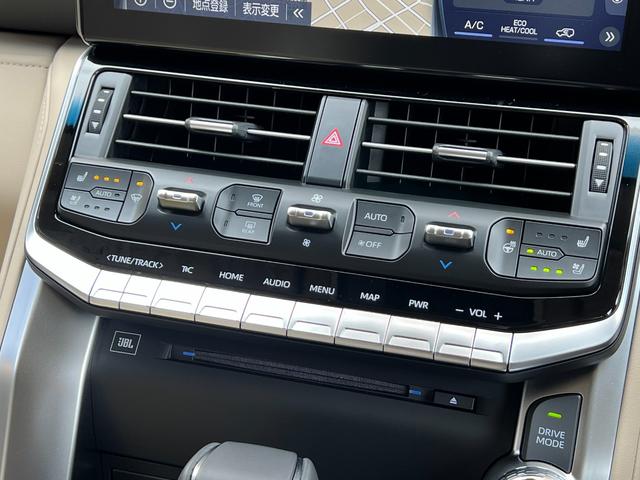 ランドクルーザー ＺＸ　【ディーゼル車】内装ベージュ　１２．３インチＪＢＬプレミアサウンド　サンルーフ　パノラミックビューモニター　寒冷地仕様　ブラインドスポットモニター　ＥＴＣ２．０　パワーバックドア　純正２０インチアルミ（58枚目）