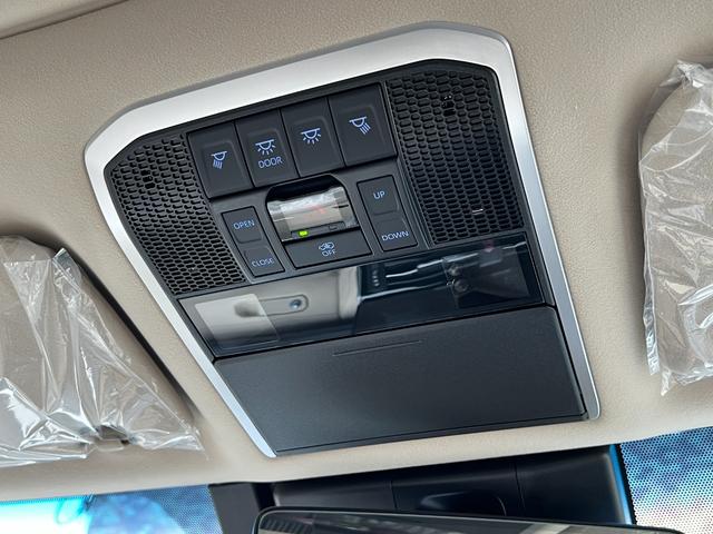 ランドクルーザー ＺＸ　【ディーゼル車】内装ベージュ　１２．３インチＪＢＬプレミアサウンド　サンルーフ　パノラミックビューモニター　寒冷地仕様　ブラインドスポットモニター　ＥＴＣ２．０　パワーバックドア　純正２０インチアルミ（64枚目）