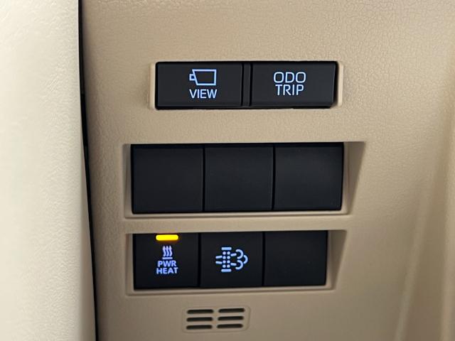 ランドクルーザー ＺＸ　【ディーゼル車】内装ベージュ　１２．３インチＪＢＬプレミアサウンド　サンルーフ　パノラミックビューモニター　寒冷地仕様　ブラインドスポットモニター　ＥＴＣ２．０　パワーバックドア　純正２０インチアルミ（69枚目）