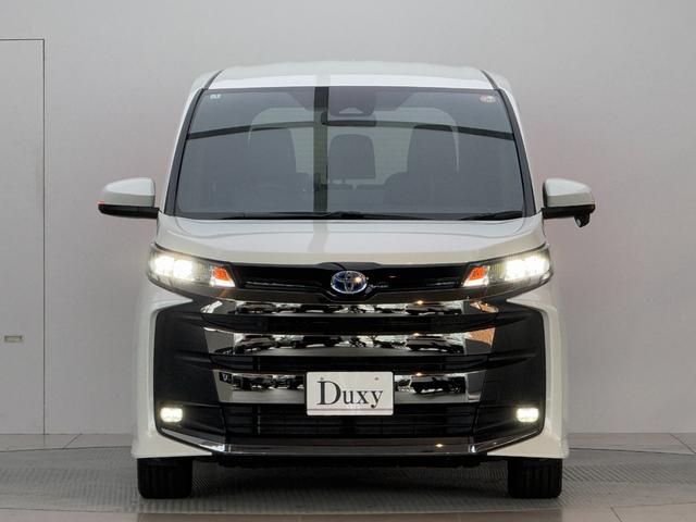 ノア ハイブリッドＳ－Ｚ　【１３．２インチ後席フリップダウンモニター付き】　１０．５型コネクトナビ　快適利便パッケージＨｉ　ブラインドスポットモニター　アドバンストパーク　パワーバックドア　ＣＤ／ＤＶＤ　ＨＤＭＩ　純正１７ＡＷ（4枚目）