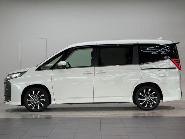 ノア ハイブリッドＳ－Ｚ　【１３．２インチ後席フリップダウンモニター付き】　１０．５型コネクトナビ　快適利便パッケージＨｉ　ブラインドスポットモニター　アドバンストパーク　パワーバックドア　ＣＤ／ＤＶＤ　ＨＤＭＩ　純正１７ＡＷ（6枚目）