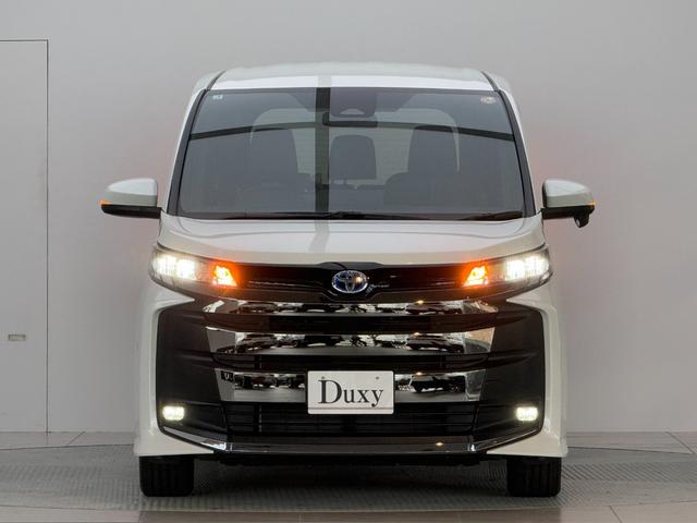 ノア ハイブリッドＳ－Ｚ　【１３．２インチ後席フリップダウンモニター付き】　１０．５型コネクトナビ　快適利便パッケージＨｉ　ブラインドスポットモニター　アドバンストパーク　パワーバックドア　ＣＤ／ＤＶＤ　ＨＤＭＩ　純正１７ＡＷ（12枚目）