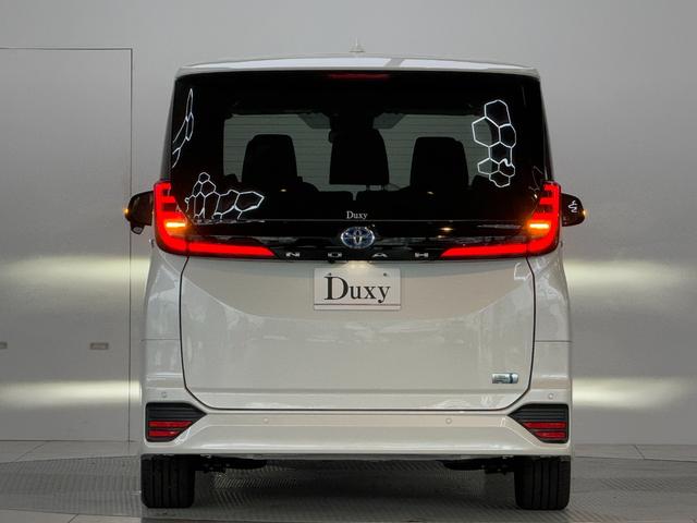 ノア ハイブリッドＳ－Ｚ　【１３．２インチ後席フリップダウンモニター付き】　１０．５型コネクトナビ　快適利便パッケージＨｉ　ブラインドスポットモニター　アドバンストパーク　パワーバックドア　ＣＤ／ＤＶＤ　ＨＤＭＩ　純正１７ＡＷ（13枚目）