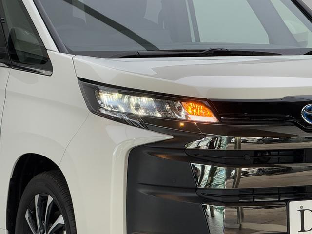 ノア ハイブリッドＳ－Ｚ　【１３．２インチ後席フリップダウンモニター付き】　１０．５型コネクトナビ　快適利便パッケージＨｉ　ブラインドスポットモニター　アドバンストパーク　パワーバックドア　ＣＤ／ＤＶＤ　ＨＤＭＩ　純正１７ＡＷ（20枚目）