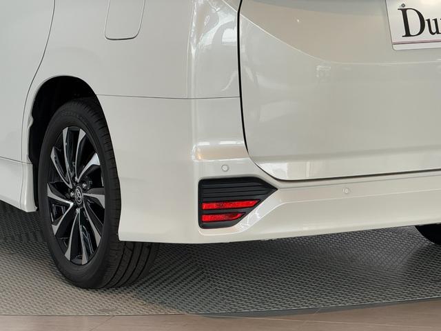 ノア ハイブリッドＳ－Ｚ　【１３．２インチ後席フリップダウンモニター付き】　１０．５型コネクトナビ　快適利便パッケージＨｉ　ブラインドスポットモニター　アドバンストパーク　パワーバックドア　ＣＤ／ＤＶＤ　ＨＤＭＩ　純正１７ＡＷ（30枚目）