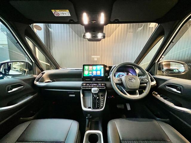 ノア ハイブリッドＳ－Ｚ　【１３．２インチ後席フリップダウンモニター付き】　１０．５型コネクトナビ　快適利便パッケージＨｉ　ブラインドスポットモニター　アドバンストパーク　パワーバックドア　ＣＤ／ＤＶＤ　ＨＤＭＩ　純正１７ＡＷ（37枚目）