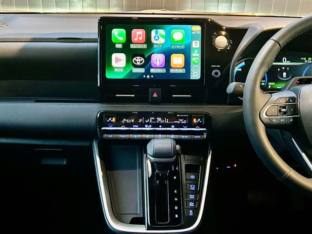 ノア ハイブリッドＳ－Ｚ　【１３．２インチ後席フリップダウンモニター付き】　１０．５型コネクトナビ　快適利便パッケージＨｉ　ブラインドスポットモニター　アドバンストパーク　パワーバックドア　ＣＤ／ＤＶＤ　ＨＤＭＩ　純正１７ＡＷ（41枚目）