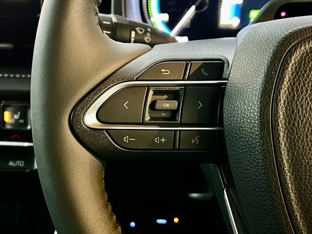 ノア ハイブリッドＳ－Ｚ　【１３．２インチ後席フリップダウンモニター付き】　１０．５型コネクトナビ　快適利便パッケージＨｉ　ブラインドスポットモニター　アドバンストパーク　パワーバックドア　ＣＤ／ＤＶＤ　ＨＤＭＩ　純正１７ＡＷ（51枚目）