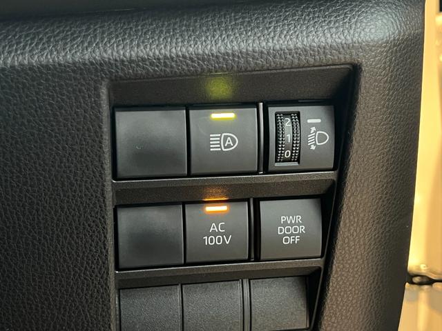 ノア ハイブリッドＳ－Ｚ　【１３．２インチ後席フリップダウンモニター付き】　１０．５型コネクトナビ　快適利便パッケージＨｉ　ブラインドスポットモニター　アドバンストパーク　パワーバックドア　ＣＤ／ＤＶＤ　ＨＤＭＩ　純正１７ＡＷ（63枚目）