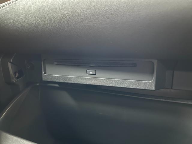 ノア ハイブリッドＳ－Ｚ　【１３．２インチ後席フリップダウンモニター付き】　１０．５型コネクトナビ　快適利便パッケージＨｉ　ブラインドスポットモニター　アドバンストパーク　パワーバックドア　ＣＤ／ＤＶＤ　ＨＤＭＩ　純正１７ＡＷ（66枚目）