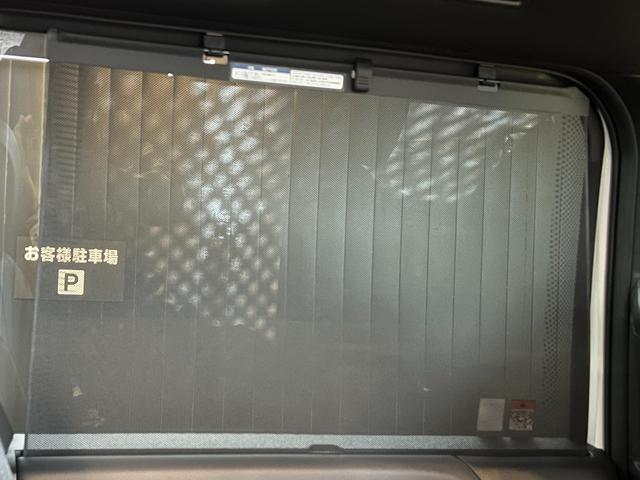 ノア ハイブリッドＳ－Ｚ　【１３．２インチ後席フリップダウンモニター付き】　１０．５型コネクトナビ　快適利便パッケージＨｉ　ブラインドスポットモニター　アドバンストパーク　パワーバックドア　ＣＤ／ＤＶＤ　ＨＤＭＩ　純正１７ＡＷ（71枚目）