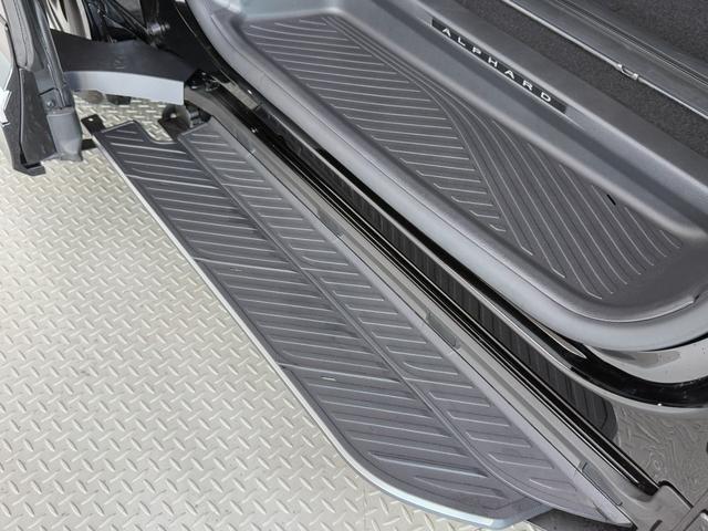 アルファード Z 【モデリスタエアロ付】 14インチコネクトナビ 13.2インチ後席フリップダウンモニター 左右独立ムーンルーフ デジタルミラー トヨタチームメイト ユニバーサルステップ PVM BSM 純正18AW(28枚目)