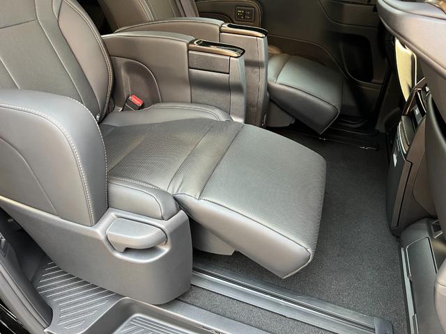 アルファード Z 【モデリスタエアロ付】 14インチコネクトナビ 13.2インチ後席フリップダウンモニター 左右独立ムーンルーフ デジタルミラー トヨタチームメイト ユニバーサルステップ PVM BSM 純正18AW(47枚目)