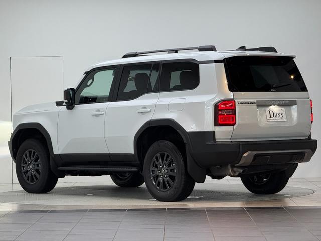 ランドクルーザー250 VX 【丸目ヘッドライト付】 内装ブラック モデリスタエアロ シグネチャーイルミブレード トヨタチームメイト デジタルミラー パノラミックビューモニター ブラインドスポットモニター サンルーフ 純正16AW(10枚目)