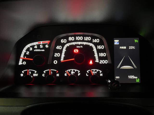 ランドクルーザー７０ ＡＸ　【内装ブラック】　丸目ヘッドライト　バックモニター内臓インナーミラー　電動デフロック　　背面タイヤ　リモコンキー　　ヒルスタートアシストコントロール　ダウンヒルスタートコントロール　純正１６インチＡＷ（46枚目）