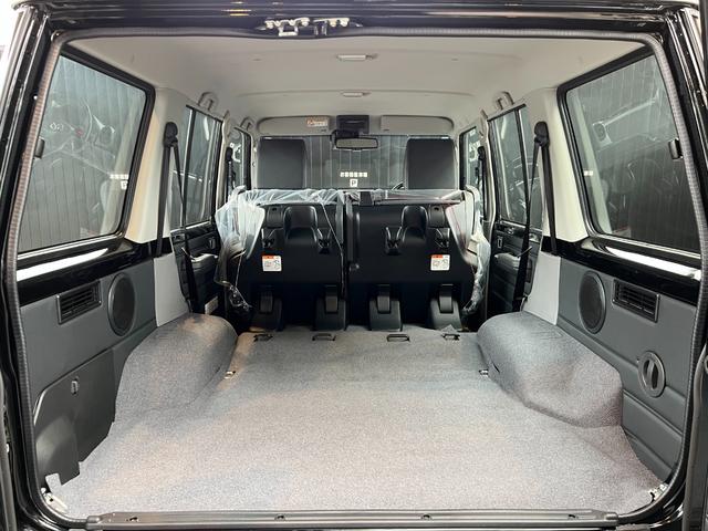 ランドクルーザー７０ ＡＸ　【内装ブラック】　丸目ヘッドライト　バックモニター内臓インナーミラー　電動デフロック　　背面タイヤ　リモコンキー　　ヒルスタートアシストコントロール　ダウンヒルスタートコントロール　純正１６インチＡＷ（75枚目）