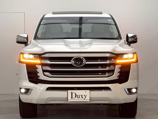 ランドクルーザー ＺＸ　【ディーゼル車】　　内装ベージュ　１２．３インチＪＢＬプレミアムサウンド　リアエンターテイメントシステム　クールボックス　電動デフロック　ルーフレールシルバー　寒冷地仕様　ＰＶＭ　ＢＳＭ　純正２０ＡＷ（12枚目）