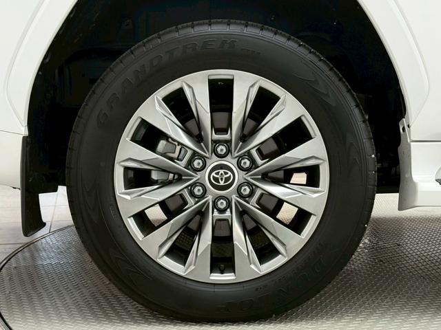 ランドクルーザー ＺＸ　【ディーゼル車】　　内装ベージュ　１２．３インチＪＢＬプレミアムサウンド　リアエンターテイメントシステム　クールボックス　電動デフロック　ルーフレールシルバー　寒冷地仕様　ＰＶＭ　ＢＳＭ　純正２０ＡＷ（34枚目）