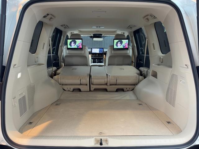 ランドクルーザー ＺＸ　【ディーゼル車】　　内装ベージュ　１２．３インチＪＢＬプレミアムサウンド　リアエンターテイメントシステム　クールボックス　電動デフロック　ルーフレールシルバー　寒冷地仕様　ＰＶＭ　ＢＳＭ　純正２０ＡＷ（75枚目）