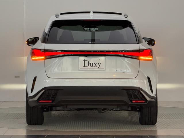 ＲＸ ＲＸ３５０　Ｆスポーツ　【マークレビンソン】　内装レッド　１４型コネクトナビ　パノラマルーフ　デジタルミラー　オレンジキャリパー　置くだけ充電　ドライブレコーダー　チームメイト　ＰＶＭ　ＢＳＭ　パワーバックドア　純正２１ＡＷ（13枚目）