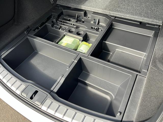 ＲＸ ＲＸ３５０　Ｆスポーツ　【マークレビンソン】　内装レッド　１４型コネクトナビ　パノラマルーフ　デジタルミラー　オレンジキャリパー　置くだけ充電　ドライブレコーダー　チームメイト　ＰＶＭ　ＢＳＭ　パワーバックドア　純正２１ＡＷ（73枚目）