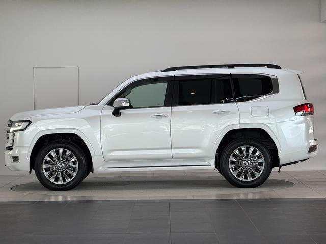 ランドクルーザー ＺＸ　【改良型モデル】　内装ベージュ　１２．３インチＪＢＬプレミアムサウンド　ブラックルーフレール　ムーンルーフ　パノラミックビューモニター　ブラインドスポットモニター　ＥＴＣ２．０　ＨＤＭＩ　純正２０ＡＷ（6枚目）