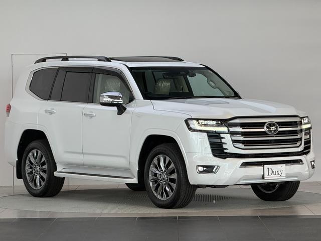 ランドクルーザー ＺＸ　【改良型モデル】　内装ベージュ　１２．３インチＪＢＬプレミアムサウンド　ブラックルーフレール　ムーンルーフ　パノラミックビューモニター　ブラインドスポットモニター　ＥＴＣ２．０　ＨＤＭＩ　純正２０ＡＷ（9枚目）