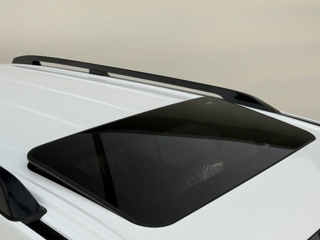 ランドクルーザー ＺＸ　【改良型モデル】　内装ベージュ　１２．３インチＪＢＬプレミアムサウンド　ブラックルーフレール　ムーンルーフ　パノラミックビューモニター　ブラインドスポットモニター　ＥＴＣ２．０　ＨＤＭＩ　純正２０ＡＷ（24枚目）