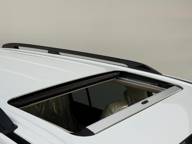 ランドクルーザー ＺＸ　【改良型モデル】　内装ベージュ　１２．３インチＪＢＬプレミアムサウンド　ブラックルーフレール　ムーンルーフ　パノラミックビューモニター　ブラインドスポットモニター　ＥＴＣ２．０　ＨＤＭＩ　純正２０ＡＷ（25枚目）